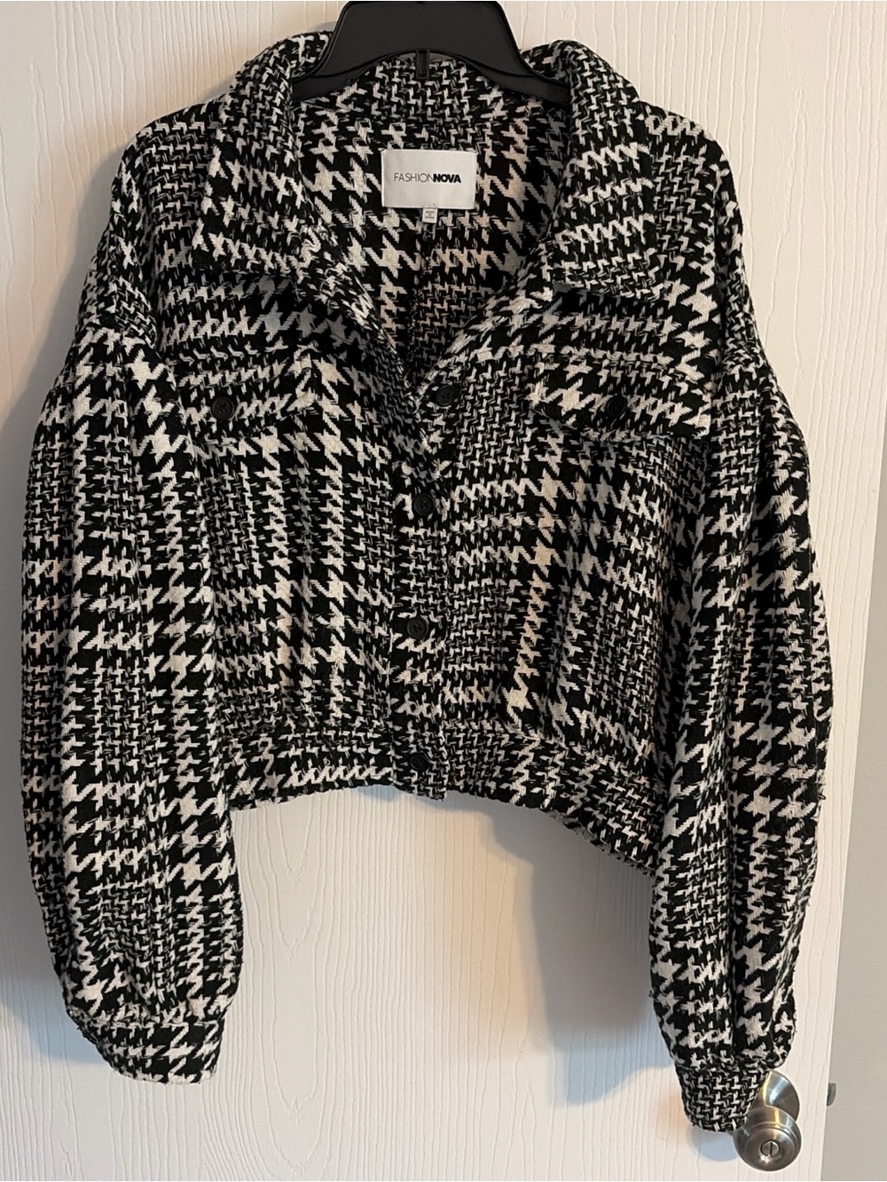 Fashion Nova Black & White Houndstooth Cropped Blazer